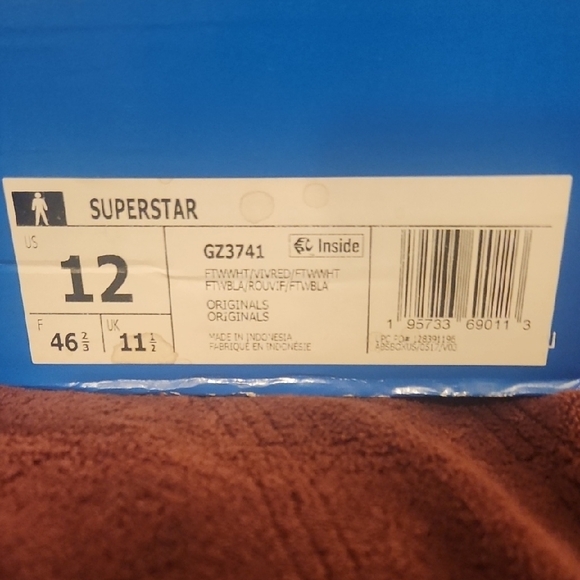 ♥️Adidas White and Red Superstar Shoes♥️ - Picture 13 of 13